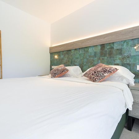 Hostal Restaurante Pou Des Lleo Sant Carles de Peralta Kültér fotó